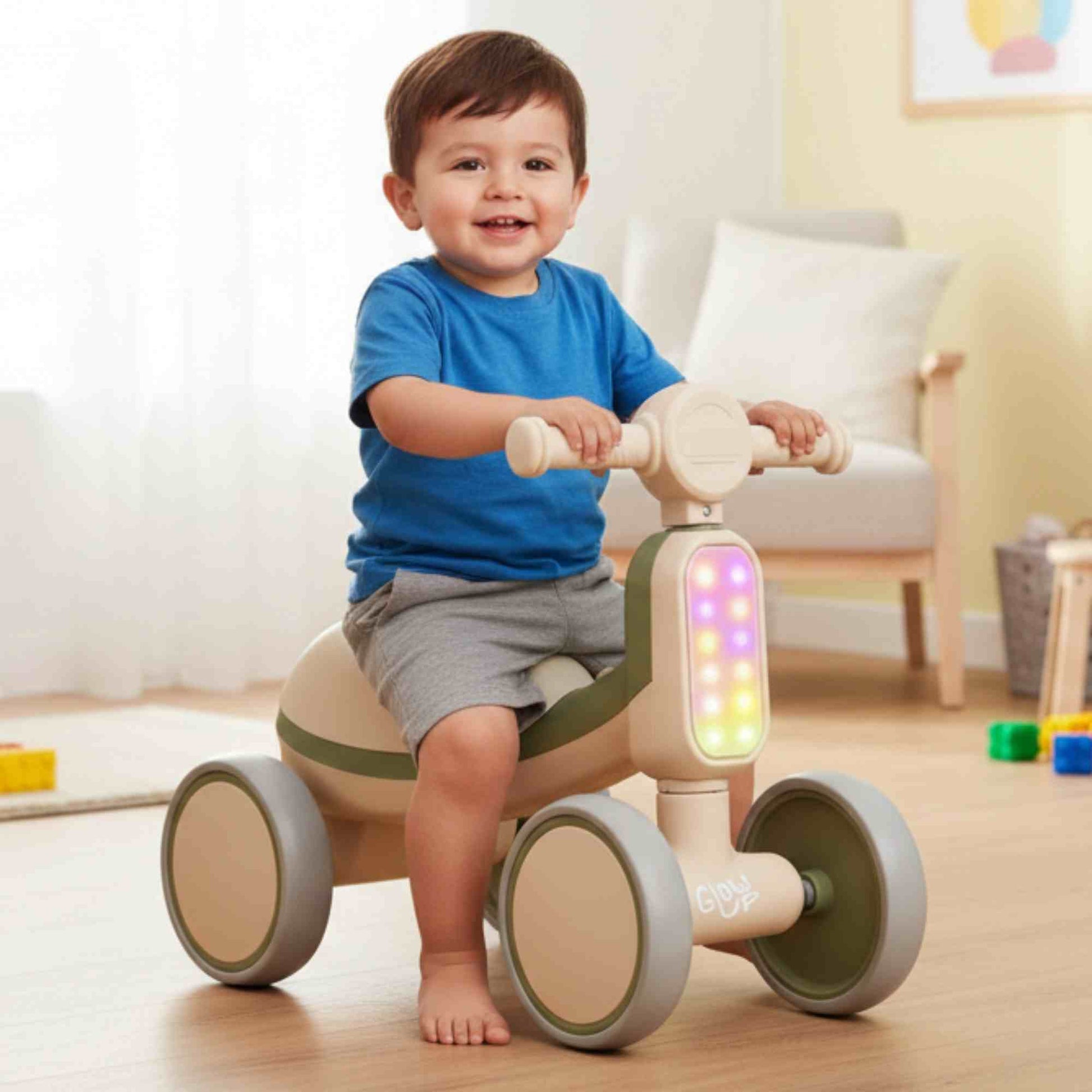 Cuatriciclo Infantil con Luz y Sonido Bambi Verde GlowUp